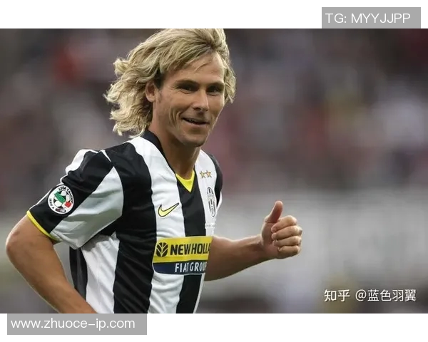 现役弱国足球明星的奋斗与荣耀：在逆境中崛起的传奇故事