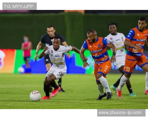 黑皮足球明星的魅力与成就揭秘你知道是谁吗