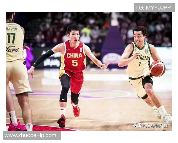 篮球明星的精彩瞬间与动人篮球图片展现运动魅力与激情的完美结合